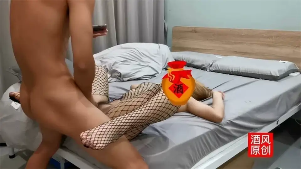 [91大神] [转载搬运] 【性爱泄密】大神约啪99年气质抖音女主播+02年破处+网袜_. [3V+1.5G][百度盘]