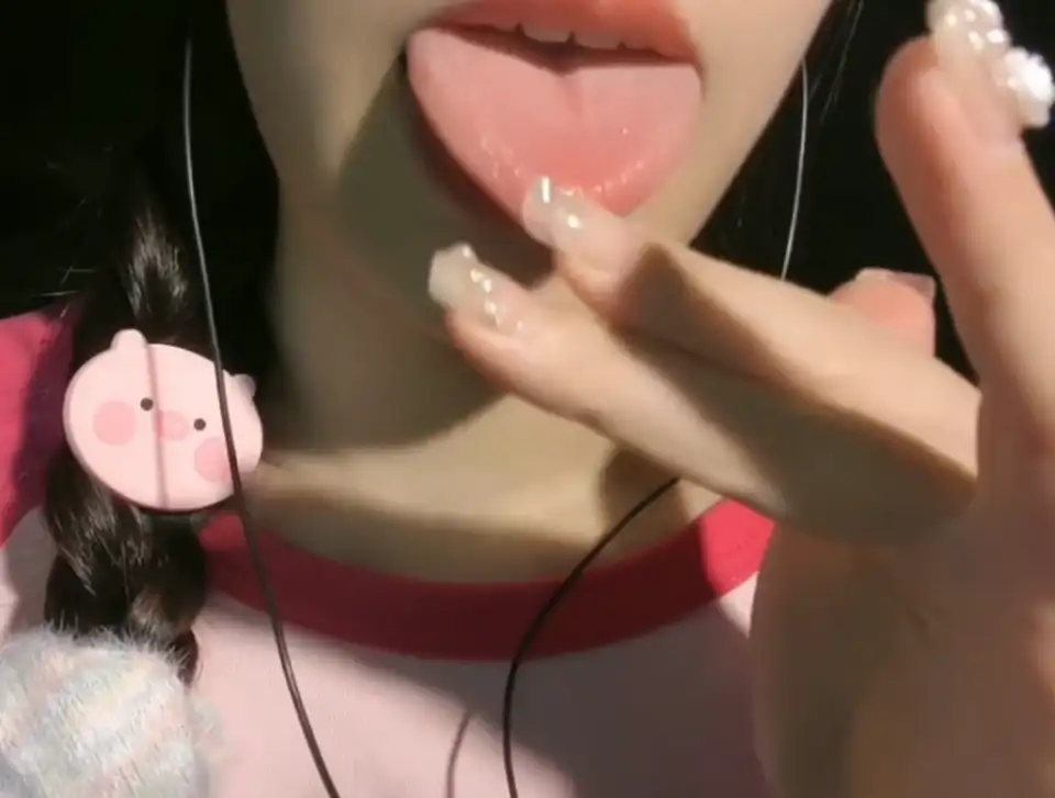 菜菜cyl不好吃 舔手指 1V137M百度盘