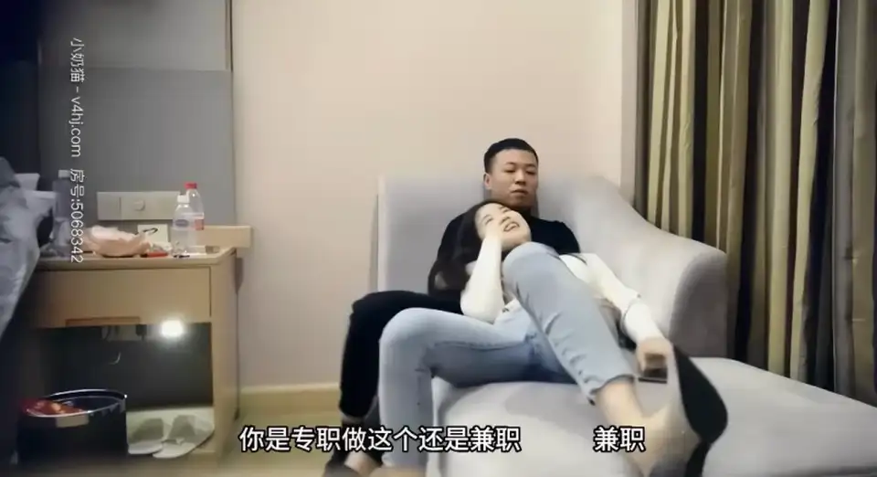[会所嫖娼类] [自行打包] 【AI增强4k】黄先生代班经典作之高跟情趣护士 1117仅一场 _ [1v+2.5G][百度盘]