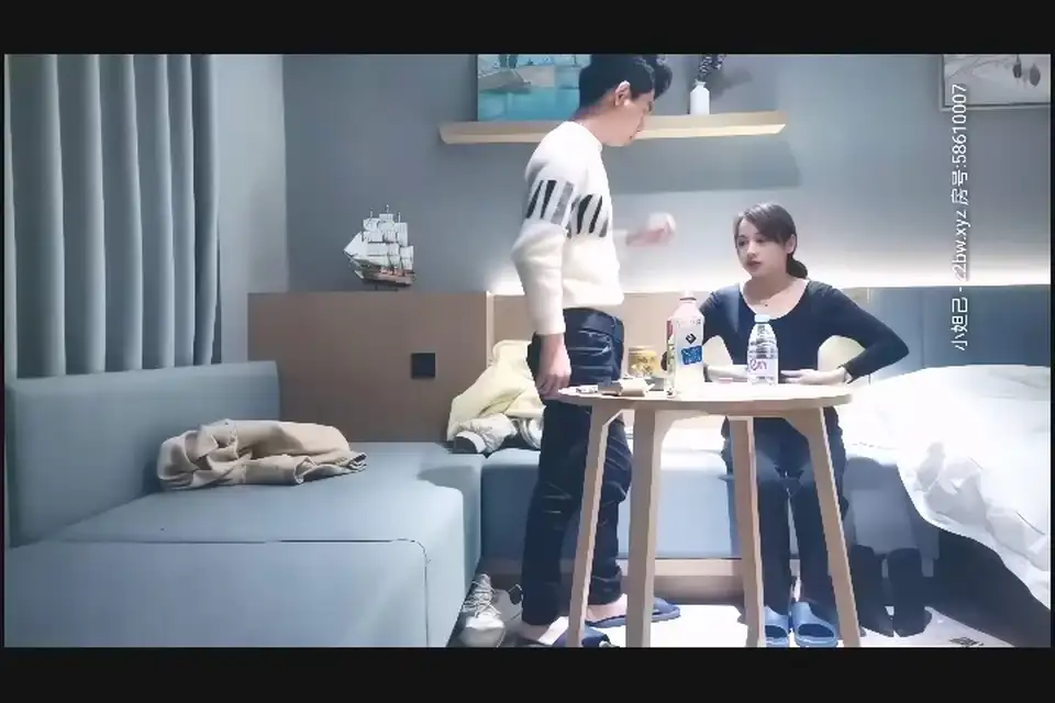 [自拍] [转载搬运] 高分探花同女主系列之黑衣长腿妹3部 听译字幕4K增强版 [1V+2.44G][磁力链接]