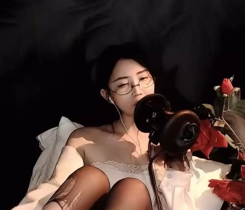 [转载搬运] 小太阳贼大定制ASMR [1+3.7G][百度盘]