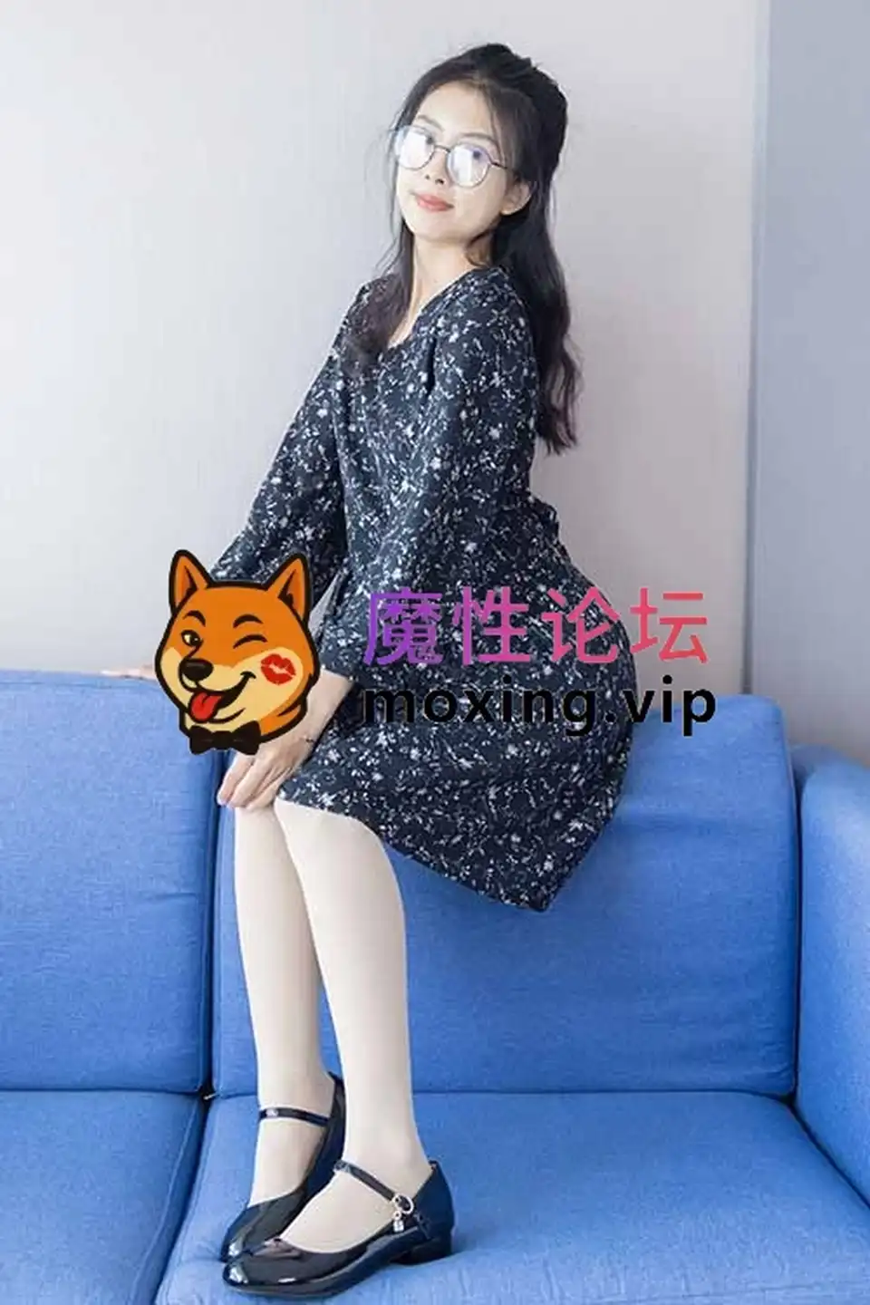 袜啵啵-奶油-低跟鞋、连衣裙厚肉丝灰丝 [144P1V-1.5G百度网盘]
