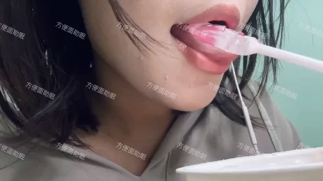 [转载搬运] 软趣味zzz 方便面 棒棒糖酸奶 [1v+138m][百度盘]