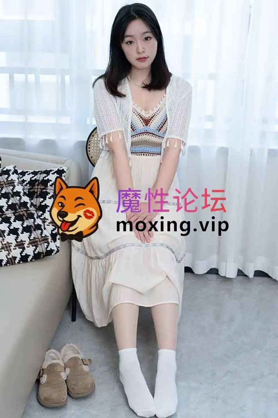 甜予摄影-小葵-棉鞋、白棉袜、薄肉丝 [135P1V-1.8G百度网盘]