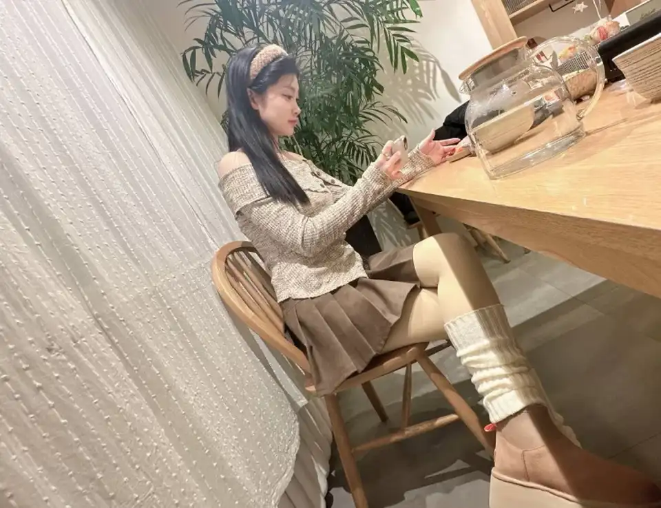[自拍] [转载搬运] 顶级大神【狮子座】超精品女神完整版又美又骚极_ [2v+2.68G][百度盘]