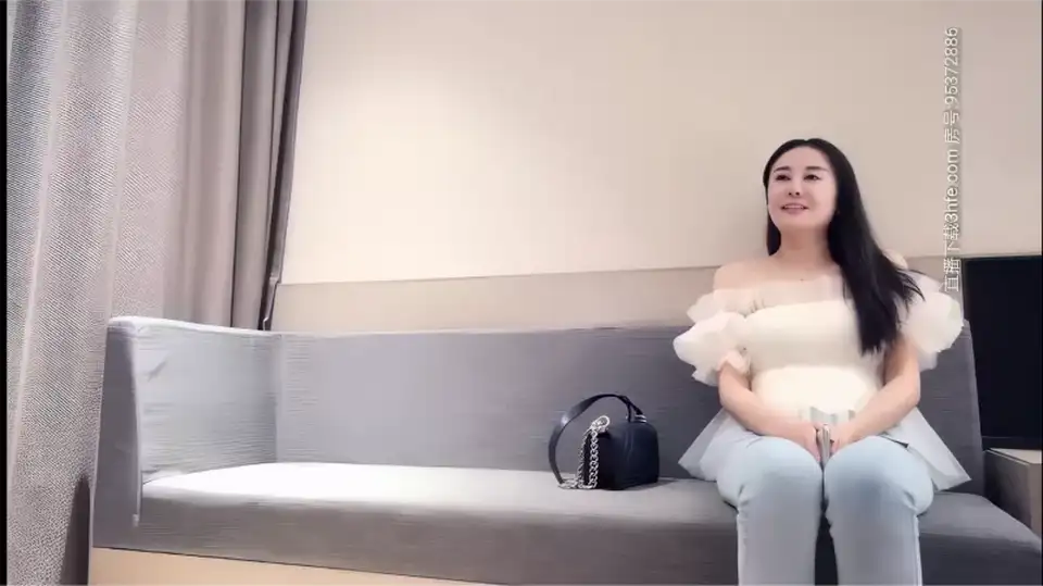 [91大神] [转载搬运] 【小宝寻花】白衣牛仔裤甜美妹子口交舔弄上位骑坐抽插呻吟娇喘大声非常诱人 [1v+6.09g][百度盘]
