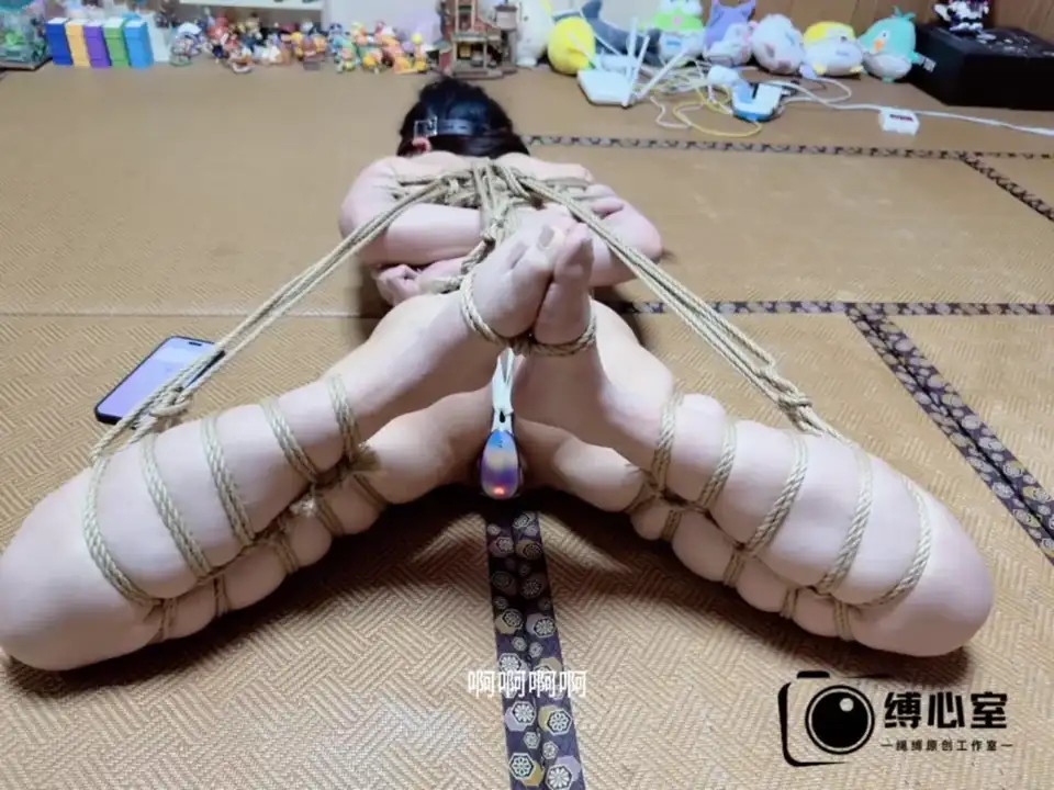 [SM] [自行打包] 【缚心室】啵啵贝秒C神器、人体家具椅、极限吊缚 [3V+1.3G][百度盘]