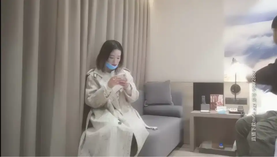 [91大神] [转载搬运] 小宝寻花之短发熟女黑皮裤自备跳蛋调教人妻 [1v+4.9g][百度盘]