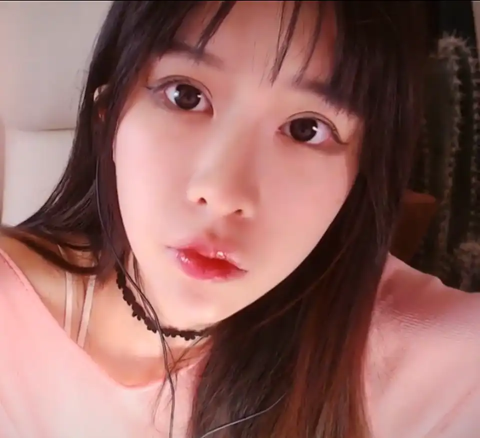 ASMR_沉浸式掏耳舔耳 1V311M百度盘