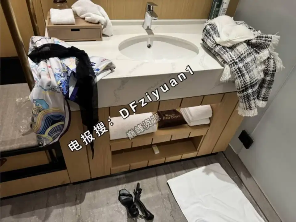 [美女御姐] [转载搬运] 推特大神【巅峰MALONG】完整版第七弹 [41V+5.93G][百度盘]