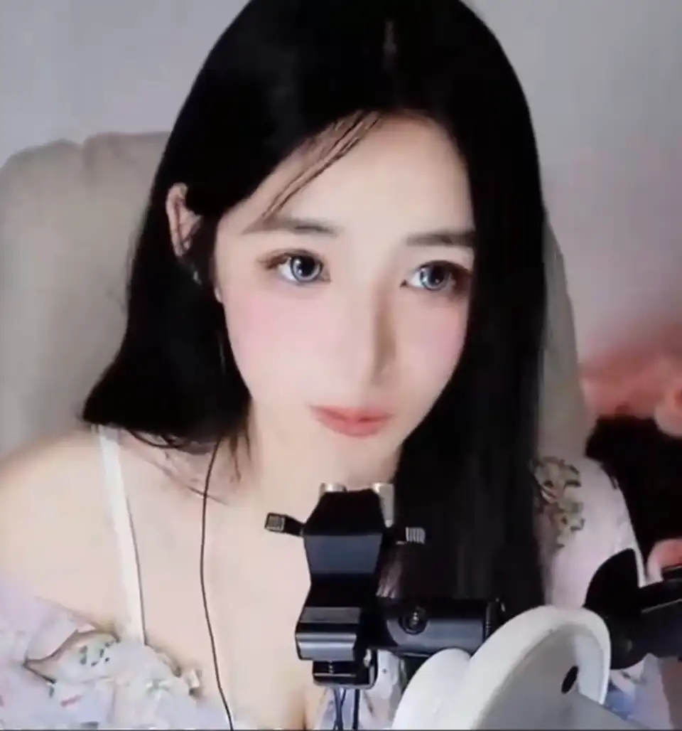 啵啵梨o3o_3D温柔轻语人萋_20251109 1V428M百度盘