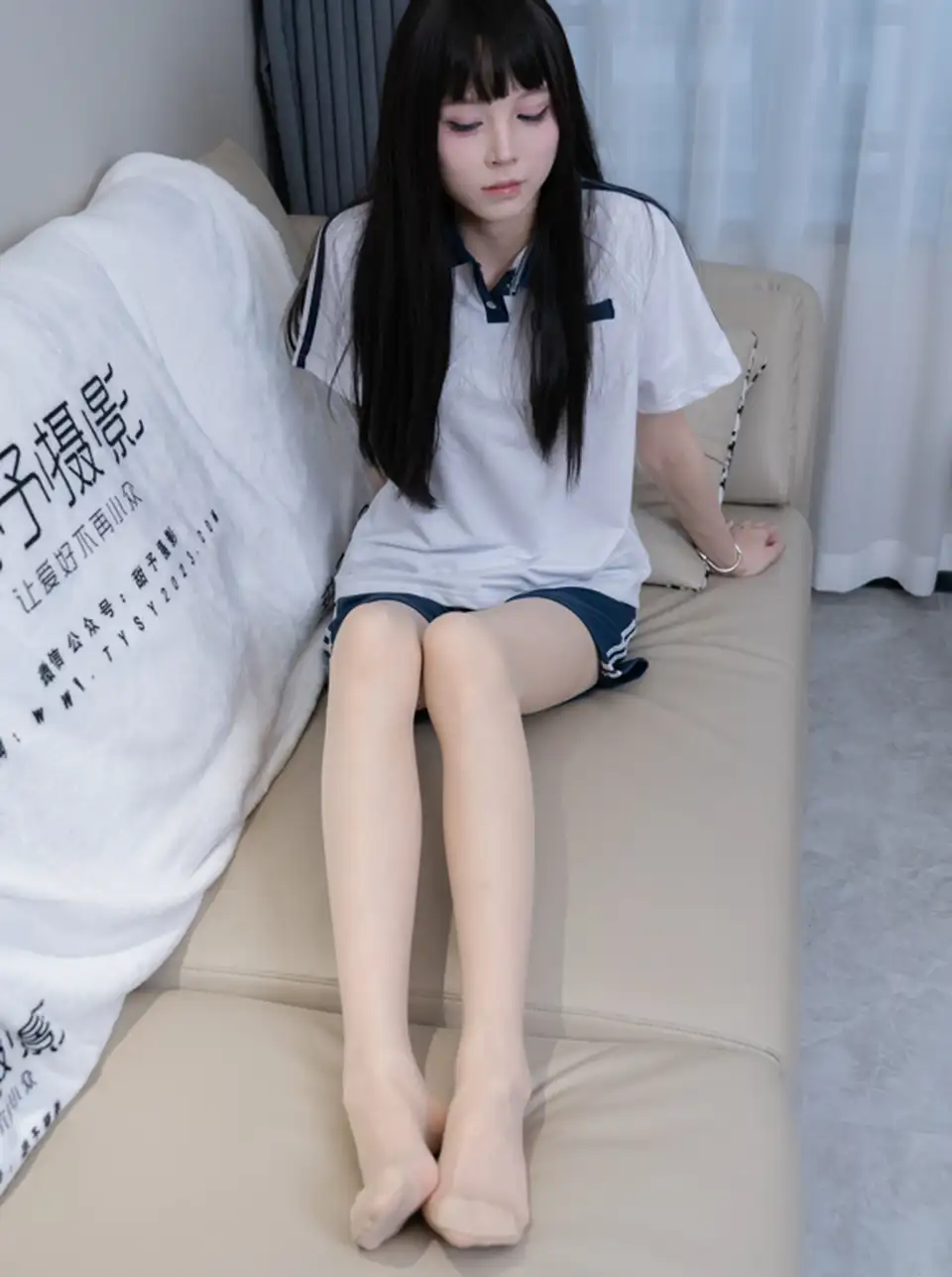 甜予摄影 – 珞珞 – 板鞋短裤薄肉丝美腿 【134P1V1.9G】