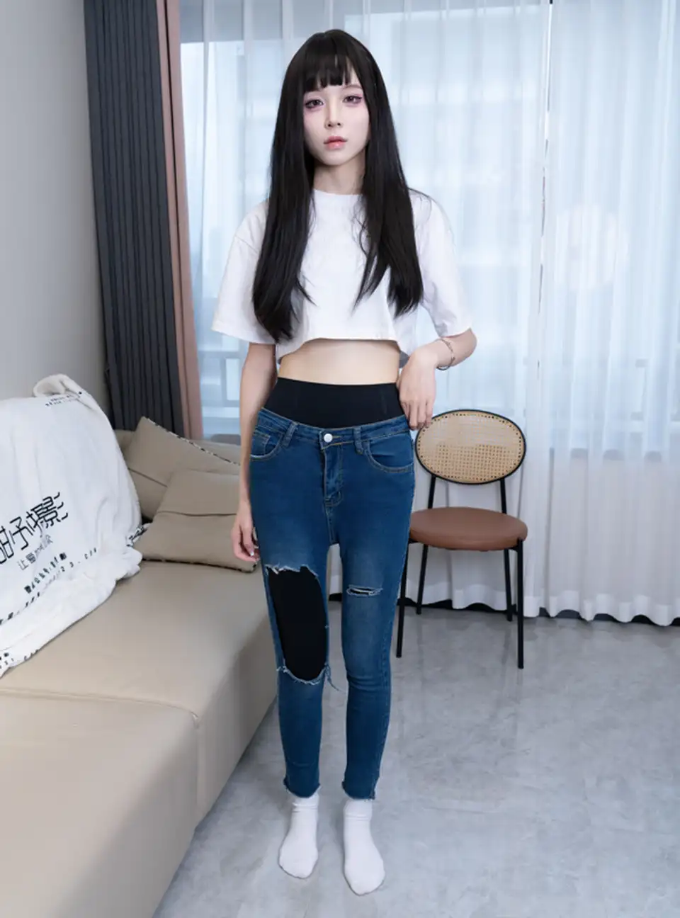 甜予摄影 – 珞珞 – 高跟鞋人字拖 白棉袜美腿 【129P1V2.4G】