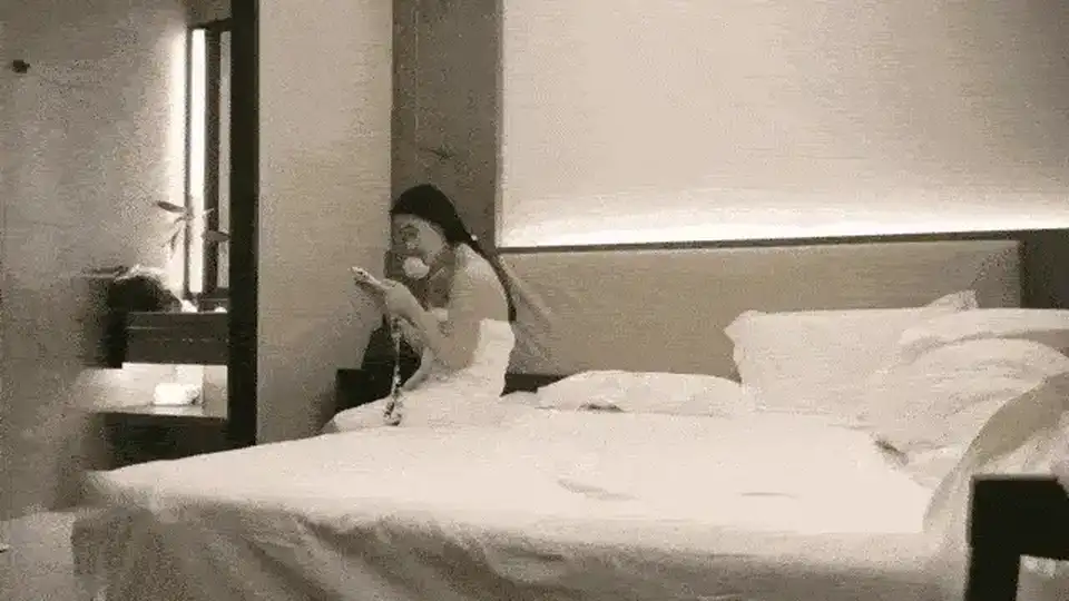 [美女御姐] [转载搬运] 李寻欢探花喜欢玩调教黑衣网红妹子胸前手臂纹身边舔_ [2+1466 MB][磁力链接]