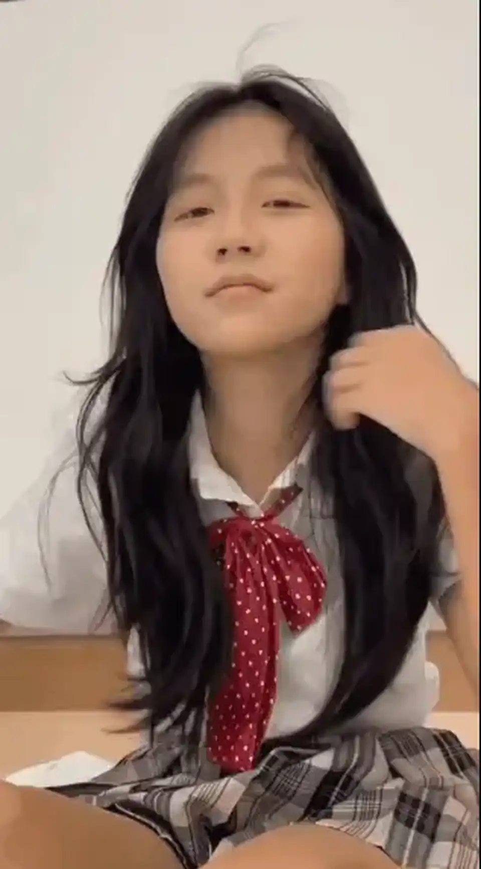 [自拍] [自行打包] 极品超嫩小美女做爱泄密-马丹妮-极品嫩妹女大这么反差 [1V+5P+1.09G][百度盘]