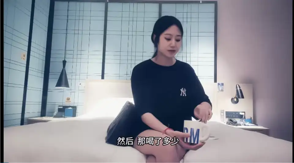 [91大神] [转载搬运] 赵总寻花之甜美邻家妹第二场长相如此的甜美谁知还是个烟鬼 [1v+7.5g][百度盘]