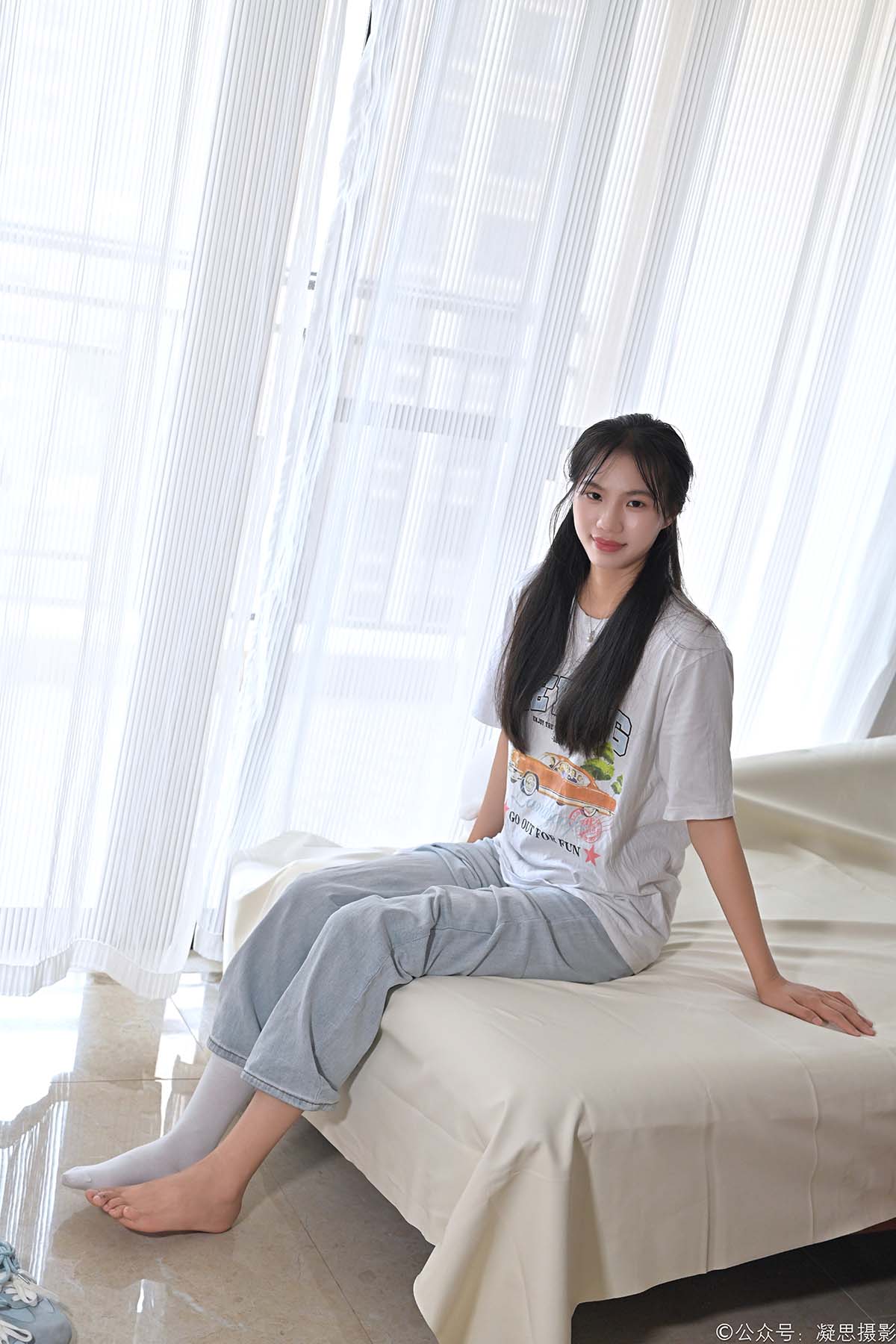凝思摄影 NO.019 德美-T恤、短白袜、平底鞋