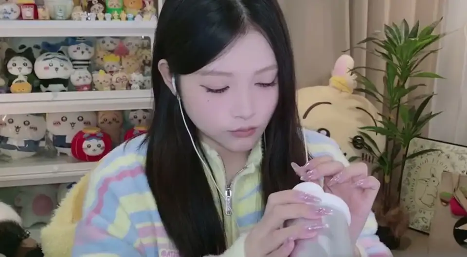 [转载搬运] 辣不辣Hyo - DMXY鹅毛棒云刀采耳 [1+91MB][百度盘]
