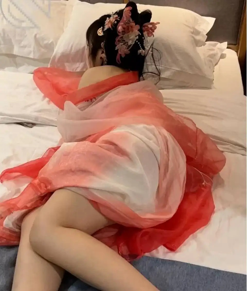 [自拍] [转载搬运] 海角【内心中的黑暗之神】更新04-13至05-09日最新合集 [1+960M][百度盘]