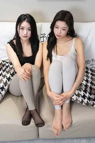 [国产模特] [转载搬运] 甜予摄影-澜澜咖啡豆[板鞋 白棉袜 薄黑丝 肉丝] [144P 1V+2G][百度盘]
