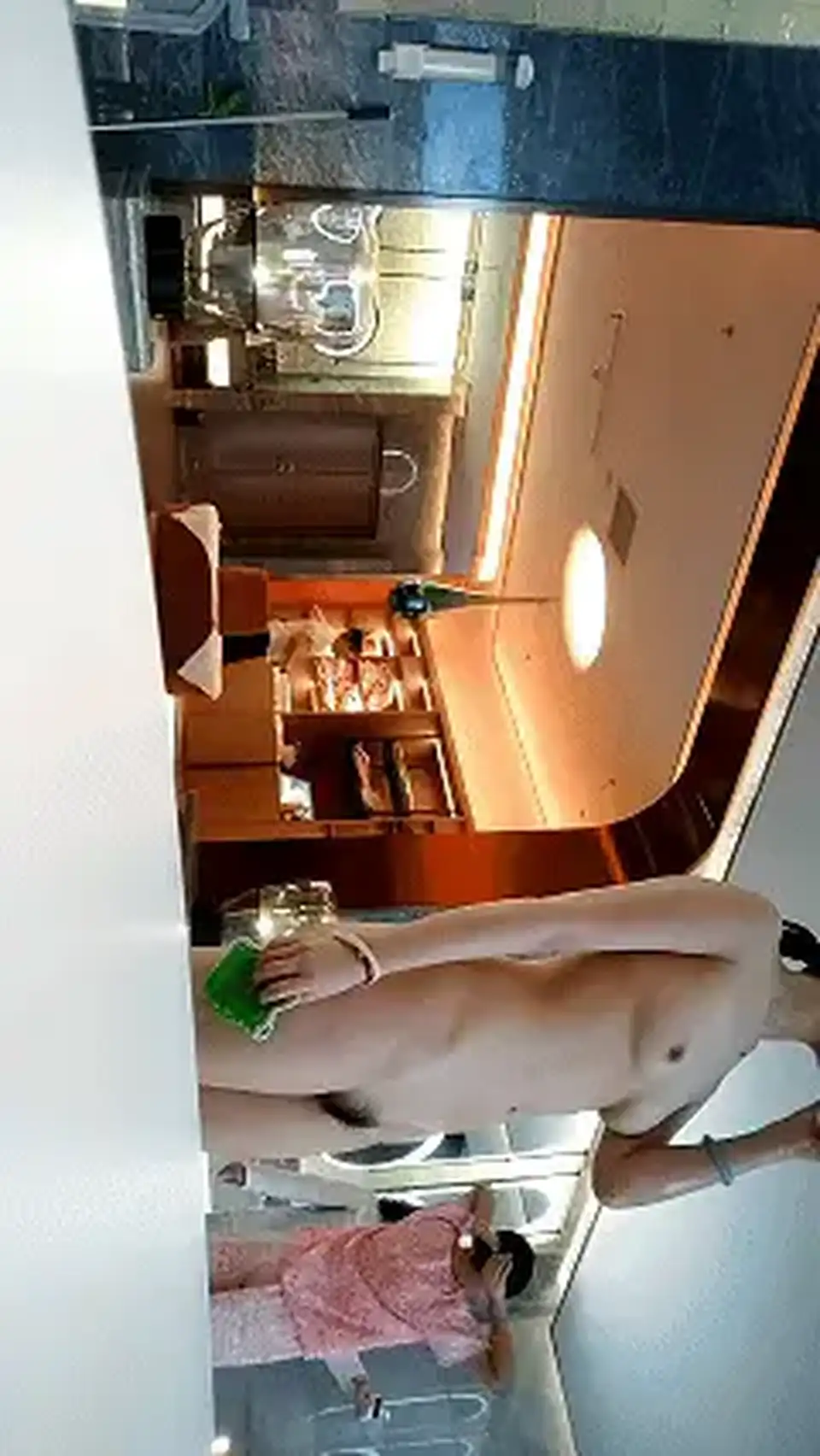 [自拍] [转载搬运] 国内某高端会所更衣偷拍-高质量美女络绎不绝 [12V+4.95G][百度盘]