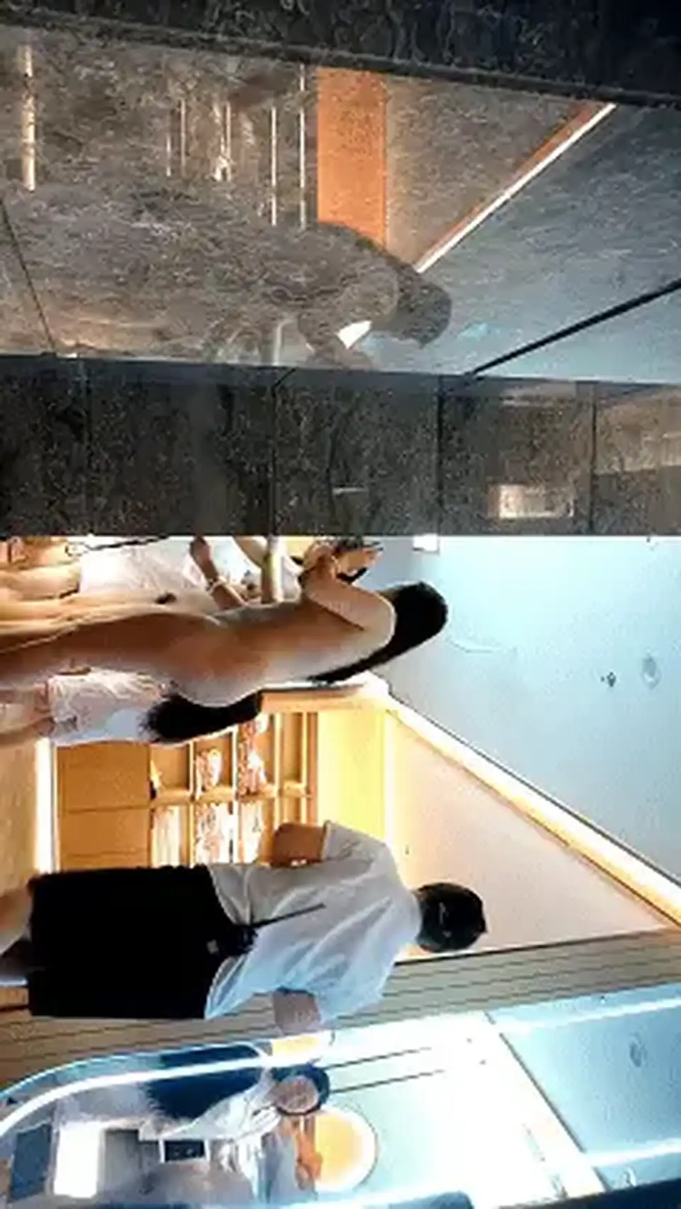 [自拍] [转载搬运] 国内某高端会所更衣偷拍-高质量美女络绎不绝 [12V+4.95G][百度盘]